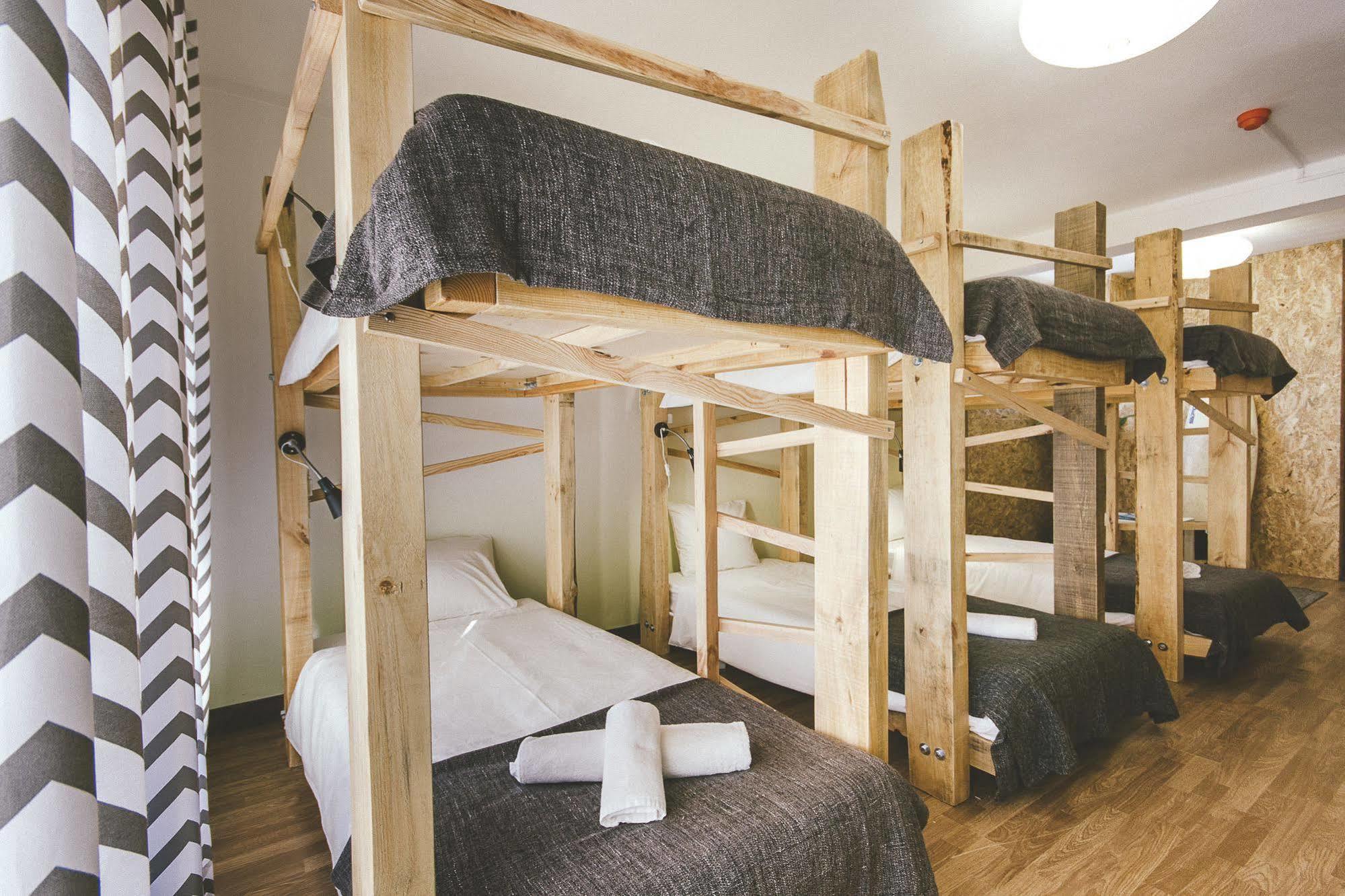 Cliff Surf House Hostel Santa Cruz  Εξωτερικό φωτογραφία