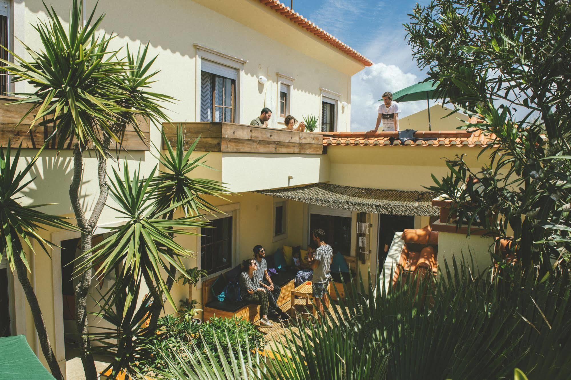 Cliff Surf House Hostel Santa Cruz  Εξωτερικό φωτογραφία