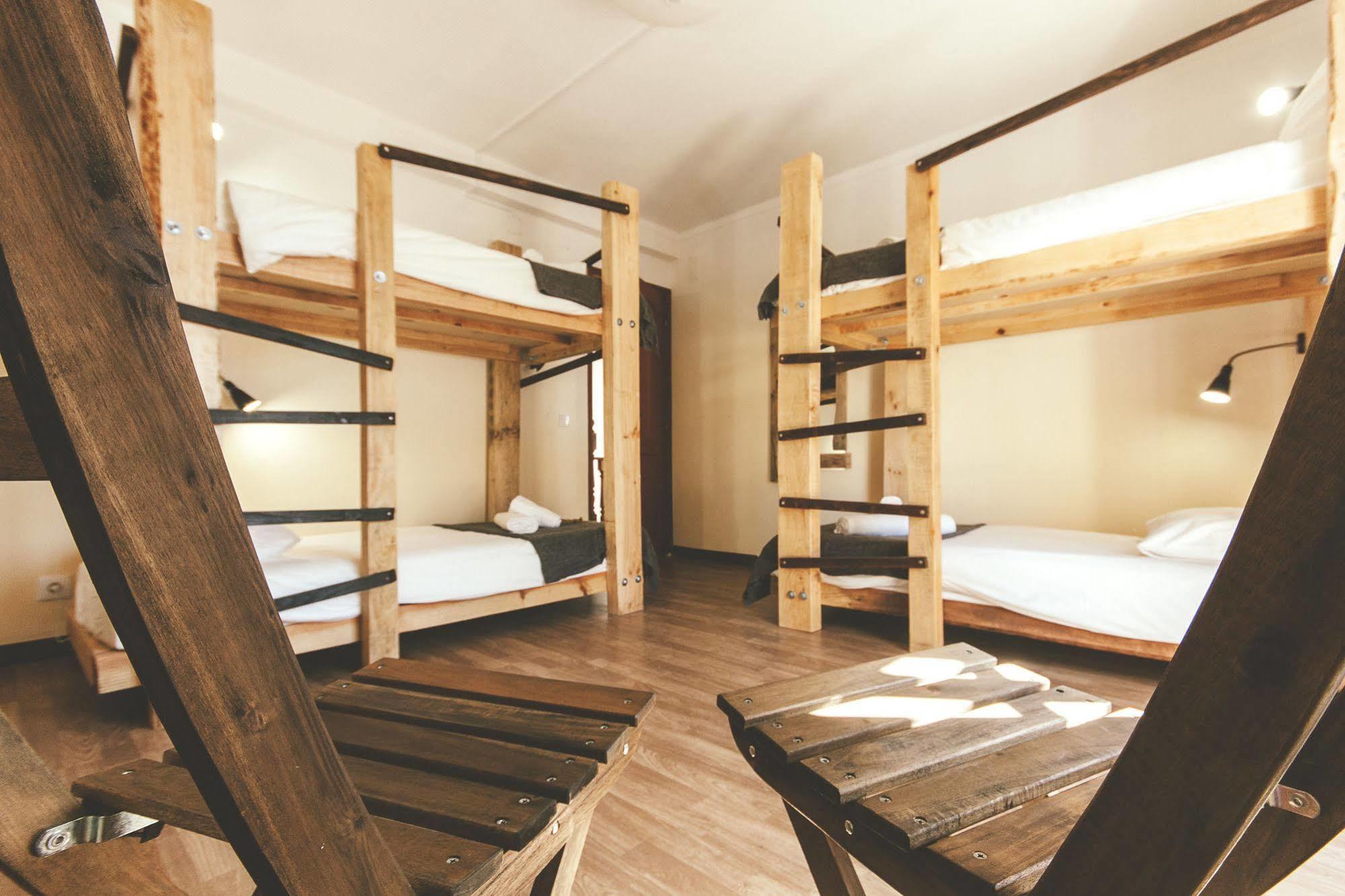 Cliff Surf House Hostel Santa Cruz  Εξωτερικό φωτογραφία