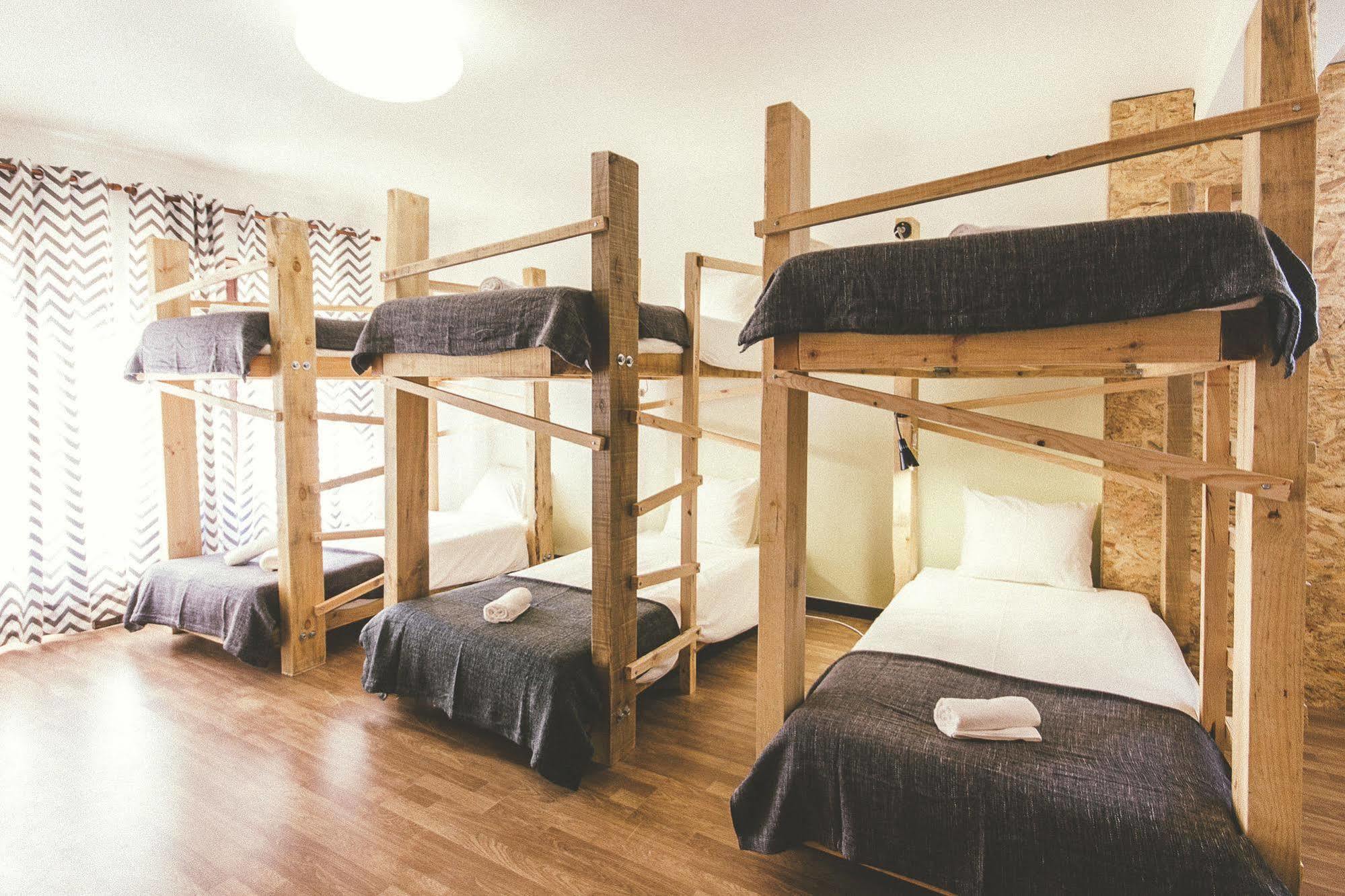 Cliff Surf House Hostel Santa Cruz  Εξωτερικό φωτογραφία
