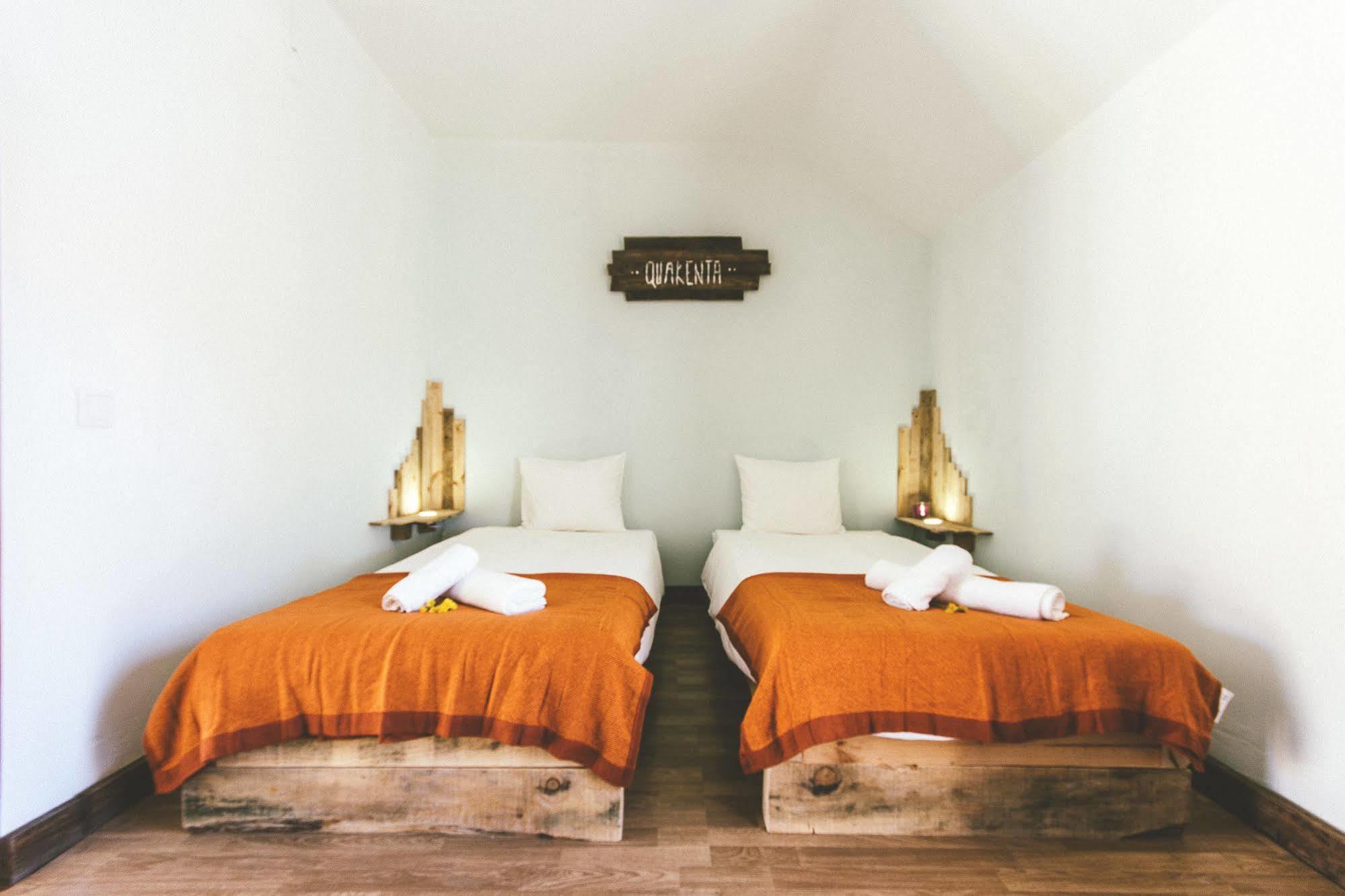 Cliff Surf House Hostel Santa Cruz  Εξωτερικό φωτογραφία