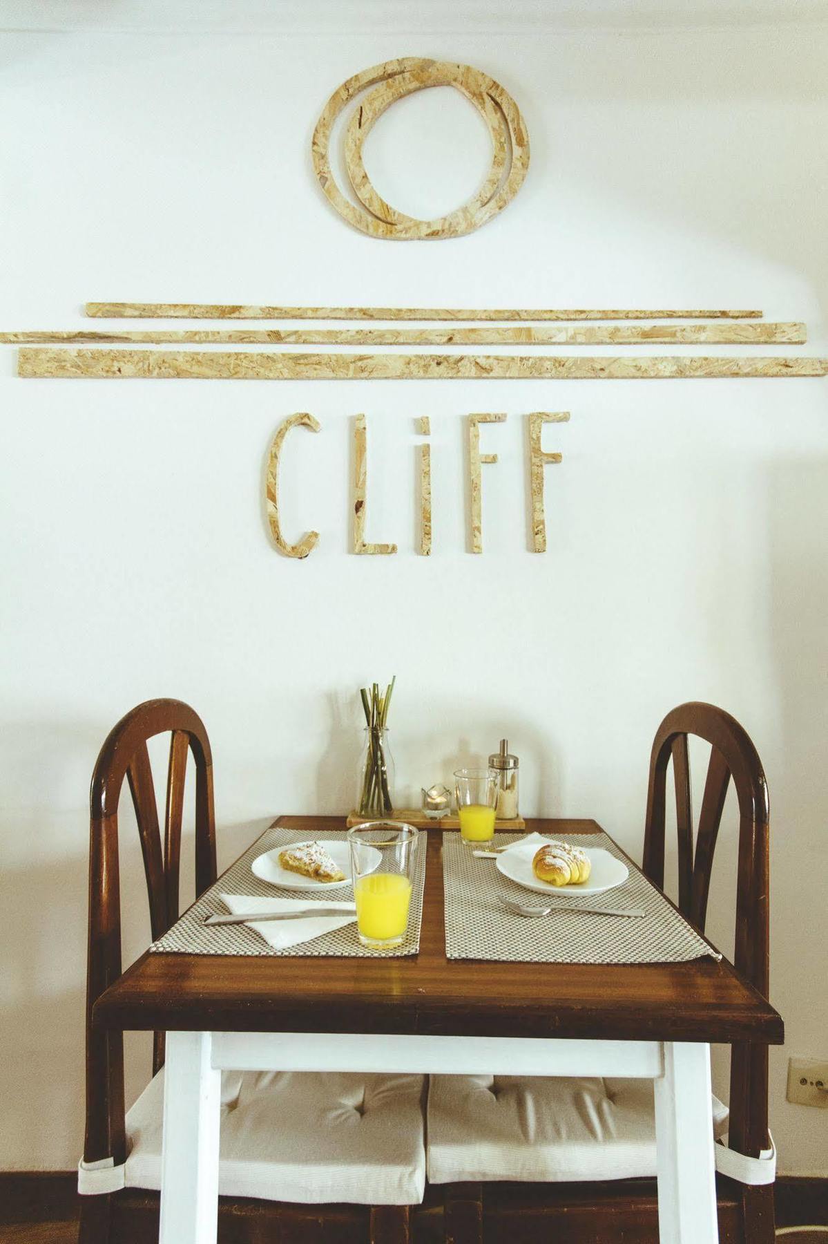 Cliff Surf House Hostel Santa Cruz  Εξωτερικό φωτογραφία