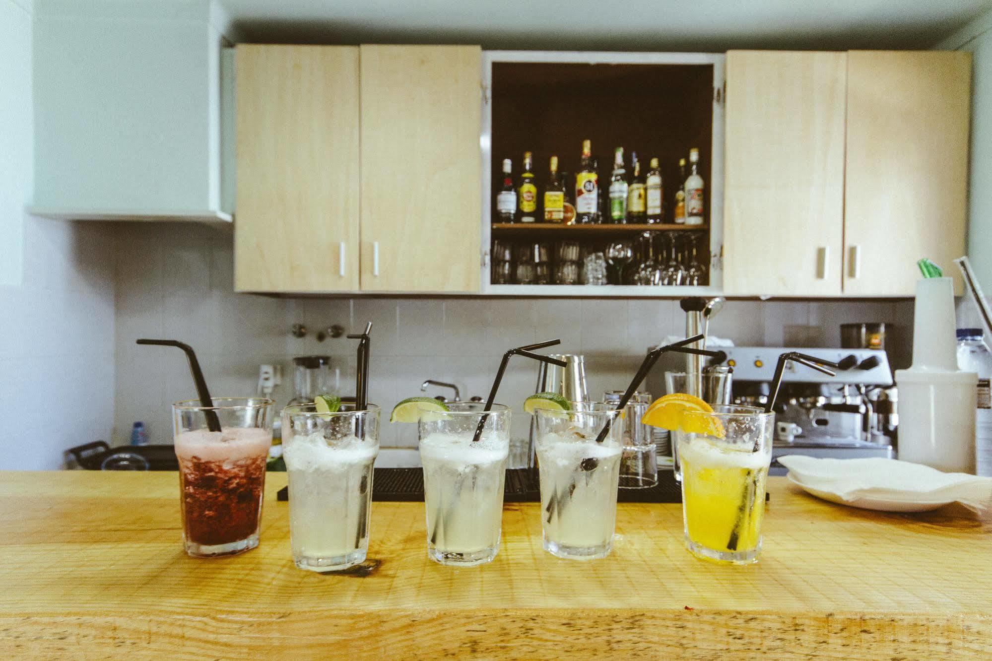 Cliff Surf House Hostel Santa Cruz  Εξωτερικό φωτογραφία